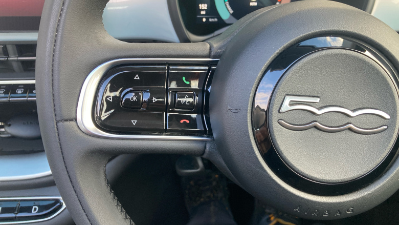 Fiat 500 87kW Icon 42kWh 2dr Auto Electric Convertible